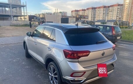 Volkswagen T-Roc I, 2023 год, 1 750 000 рублей, 3 фотография