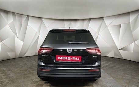 Volkswagen Tiguan II, 2018 год, 2 197 000 рублей, 8 фотография