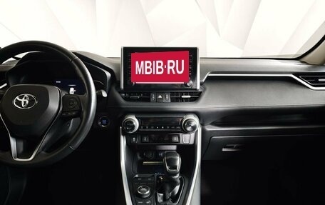 Toyota RAV4, 2020 год, 2 950 000 рублей, 15 фотография