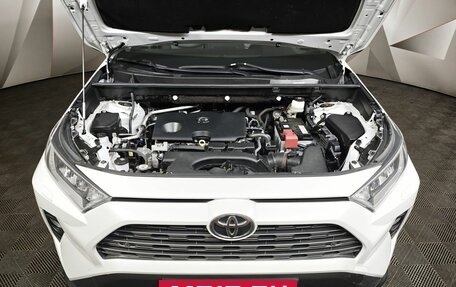 Toyota RAV4, 2020 год, 2 950 000 рублей, 11 фотография