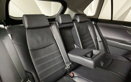 Toyota RAV4, 2020 год, 2 950 000 рублей, 17 фотография