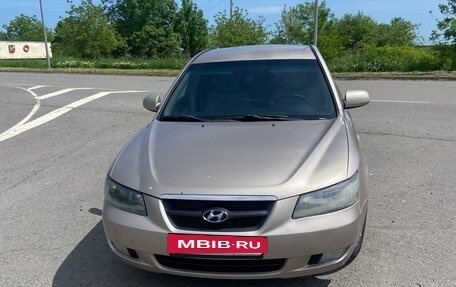 Hyundai Sonata VI, 2005 год, 520 000 рублей, 4 фотография