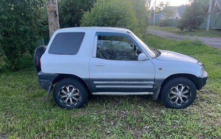 Toyota RAV4, 1996 год, 325 000 рублей, 2 фотография