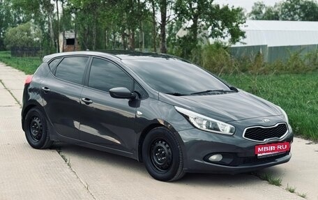 KIA cee'd III, 2013 год, 900 000 рублей, 20 фотография