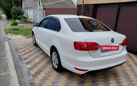 Volkswagen Jetta VI, 2012 год, 1 280 000 рублей, 7 фотография
