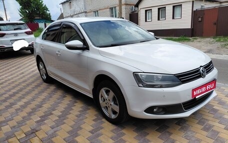 Volkswagen Jetta VI, 2012 год, 1 280 000 рублей, 11 фотография