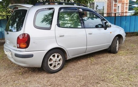 Toyota Corolla Spacio II, 1998 год, 350 000 рублей, 4 фотография
