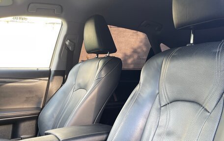 Lexus RX IV рестайлинг, 2019 год, 4 400 000 рублей, 13 фотография