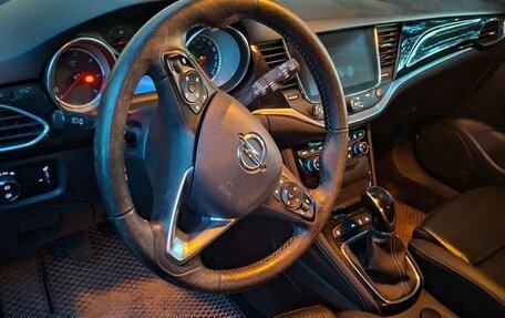 Opel Astra K, 2018 год, 970 000 рублей, 11 фотография