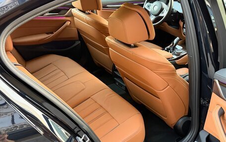 BMW 5 серия, 2021 год, 4 699 000 рублей, 13 фотография