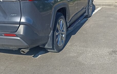 Toyota RAV4, 2021 год, 3 730 000 рублей, 4 фотография