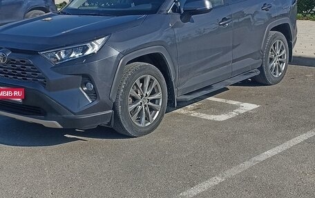 Toyota RAV4, 2021 год, 3 730 000 рублей, 12 фотография