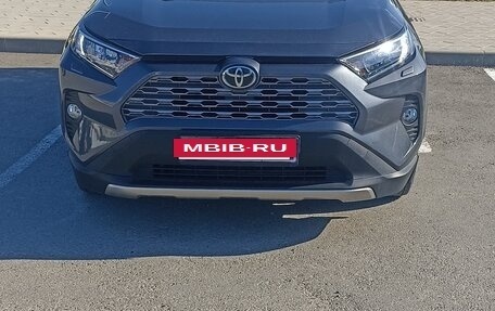 Toyota RAV4, 2021 год, 3 730 000 рублей, 15 фотография