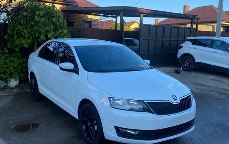 Skoda Rapid I, 2017 год, 1 100 000 рублей, 2 фотография