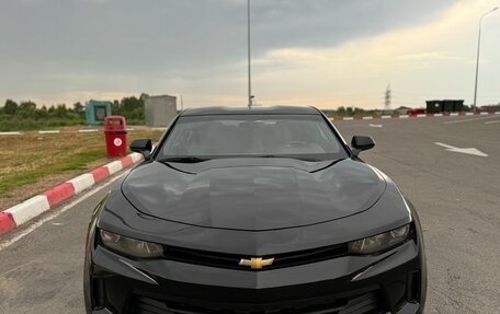 Chevrolet Camaro VI, 2016 год, 2 100 000 рублей, 2 фотография
