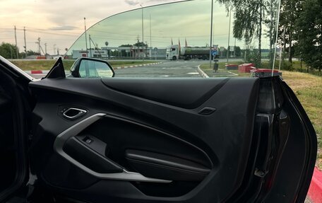 Chevrolet Camaro VI, 2016 год, 2 100 000 рублей, 22 фотография