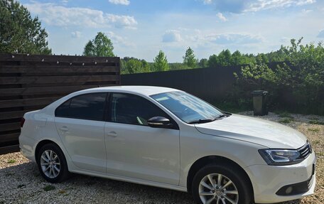 Volkswagen Jetta VI, 2013 год, 765 000 рублей, 3 фотография