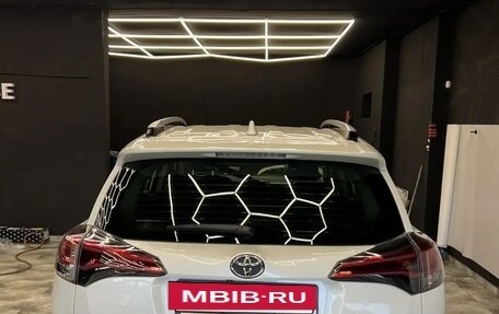 Toyota RAV4, 2015 год, 2 800 000 рублей, 7 фотография