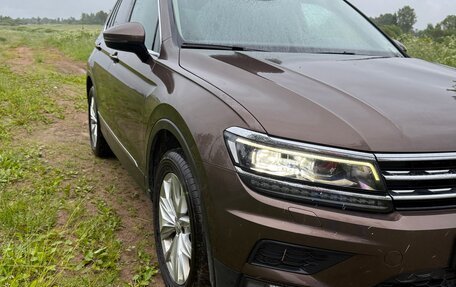Volkswagen Tiguan II, 2018 год, 2 600 000 рублей, 4 фотография