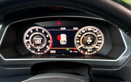 Volkswagen Tiguan II, 2018 год, 2 600 000 рублей, 19 фотография
