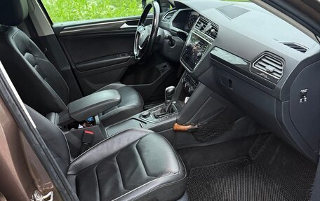 Volkswagen Tiguan II, 2018 год, 2 600 000 рублей, 22 фотография
