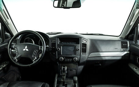 Mitsubishi Pajero IV, 2011 год, 1 499 777 рублей, 14 фотография