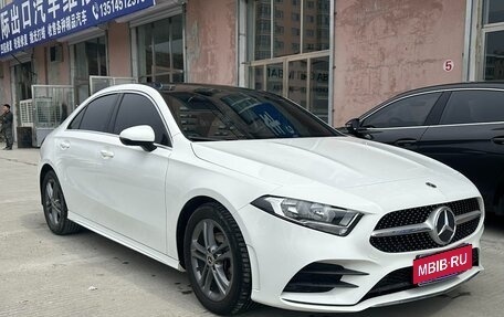 Mercedes-Benz A-Класс, 2022 год, 2 125 000 рублей, 3 фотография