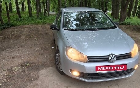 Volkswagen Golf VI, 2012 год, 450 000 рублей, 2 фотография