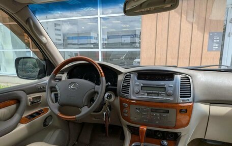 Lexus LX II, 2006 год, 2 110 000 рублей, 10 фотография