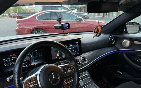 Mercedes-Benz E-Класс, 2018 год, 3 360 000 рублей, 10 фотография