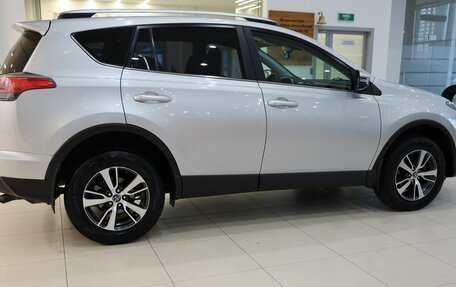 Toyota RAV4, 2017 год, 2 500 000 рублей, 7 фотография