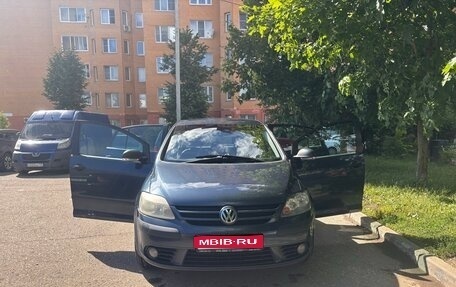 Volkswagen Golf Plus I, 2007 год, 450 000 рублей, 1 фотография