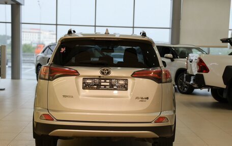 Toyota RAV4, 2017 год, 2 500 000 рублей, 9 фотография