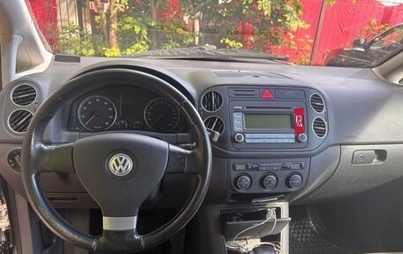 Volkswagen Golf Plus I, 2007 год, 450 000 рублей, 28 фотография