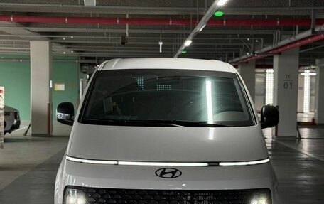 Hyundai Staria, 2025 год, 9 490 000 рублей, 2 фотография