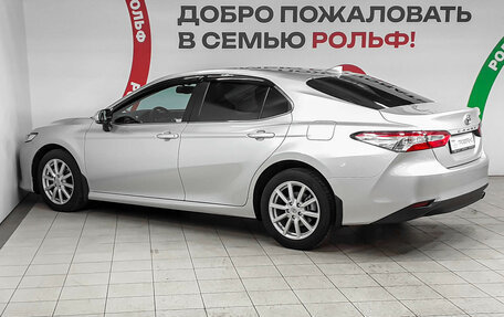 Toyota Camry, 2020 год, 3 160 000 рублей, 6 фотография