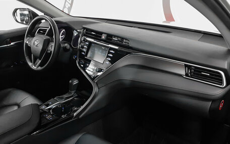 Toyota Camry, 2020 год, 3 160 000 рублей, 9 фотография