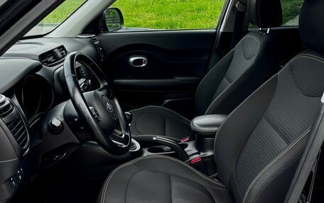 KIA Soul II рестайлинг, 2014 год, 898 000 рублей, 15 фотография