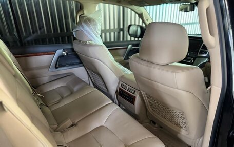 Toyota Land Cruiser 200, 2012 год, 5 000 000 рублей, 8 фотография