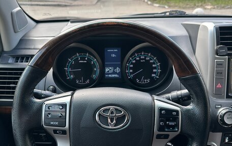 Toyota Land Cruiser Prado 150 рестайлинг 2, 2010 год, 2 050 000 рублей, 6 фотография