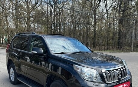 Toyota Land Cruiser Prado 150 рестайлинг 2, 2010 год, 2 050 000 рублей, 2 фотография