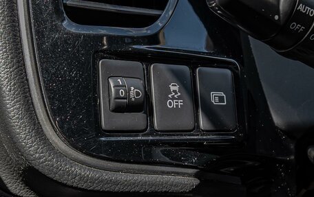 Mitsubishi Outlander III рестайлинг 3, 2018 год, 1 979 000 рублей, 9 фотография