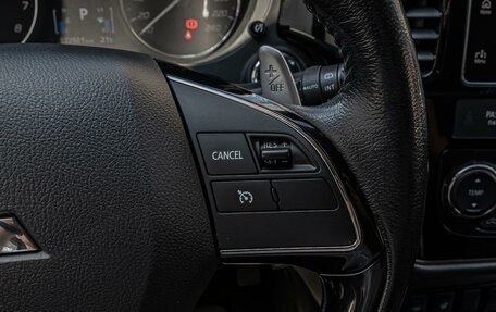 Mitsubishi Outlander III рестайлинг 3, 2018 год, 1 979 000 рублей, 18 фотография
