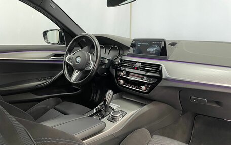 BMW 5 серия, 2019 год, 3 863 000 рублей, 3 фотография