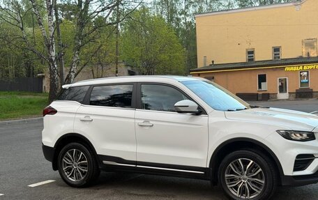 Geely Atlas, 2023 год, 1 850 000 рублей, 2 фотография