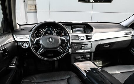 Mercedes-Benz E-Класс, 2015 год, 1 674 000 рублей, 6 фотография
