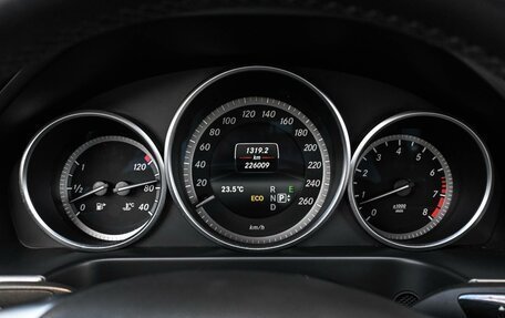 Mercedes-Benz E-Класс, 2015 год, 1 674 000 рублей, 17 фотография