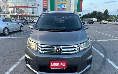Honda Freed I, 2010 год, 940 000 рублей, 16 фотография