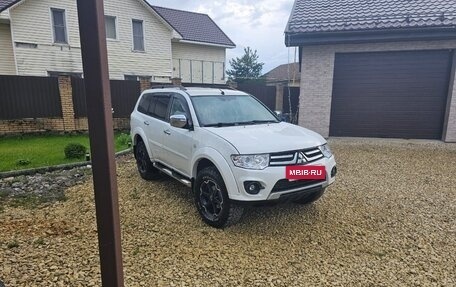 Mitsubishi Pajero Sport II рестайлинг, 2015 год, 1 480 000 рублей, 3 фотография