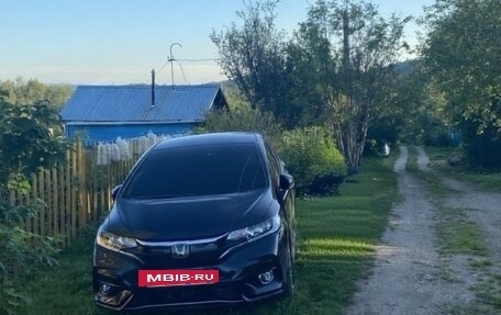 Honda Fit III, 2018 год, 1 200 000 рублей, 3 фотография
